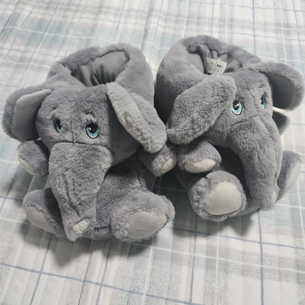 ‼️SALE ‼️NWOT BOOTIE SLIPPERS